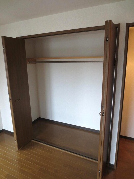 物件内観写真10　(収納)