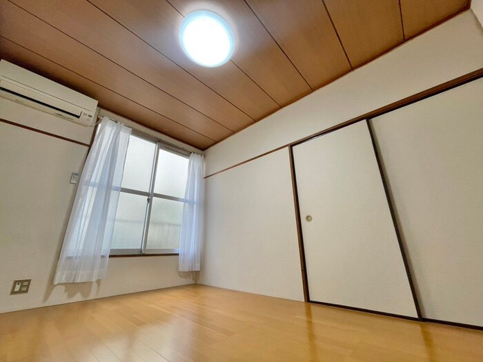 物件内観写真9　(居室)