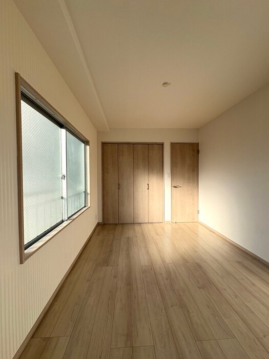 物件内観写真3　(居室)