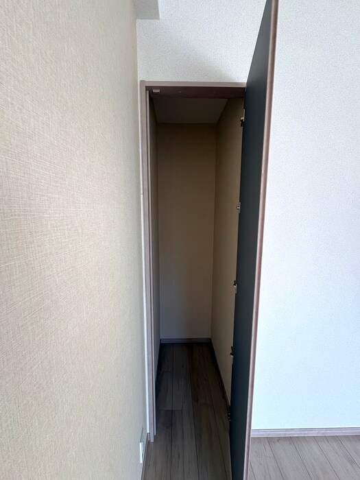 物件内観写真15　(収納)