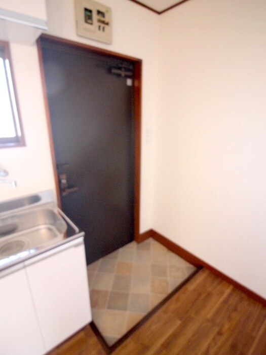 物件内観写真17　(玄関)