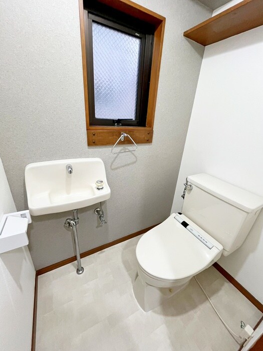 物件内観写真14　(トイレ)