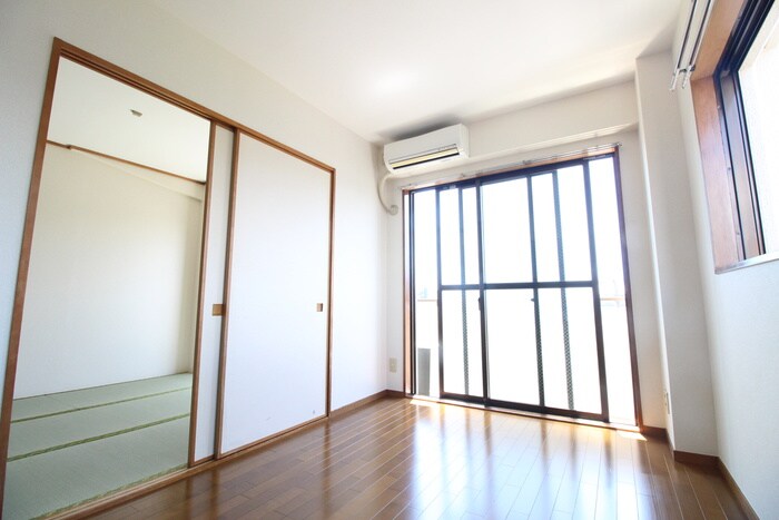 物件内観写真7　(居室)