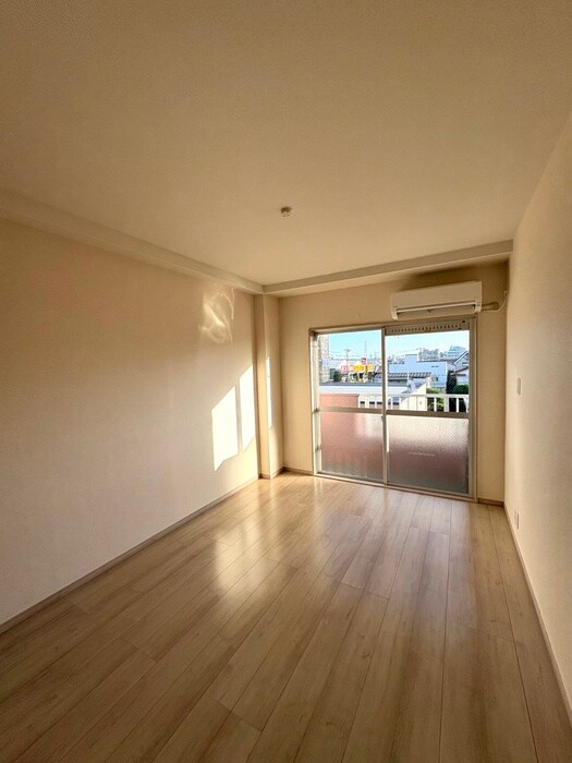 物件内観写真5　(居室)