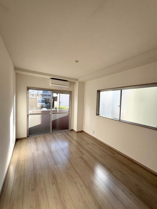 物件内観写真5　(居室)