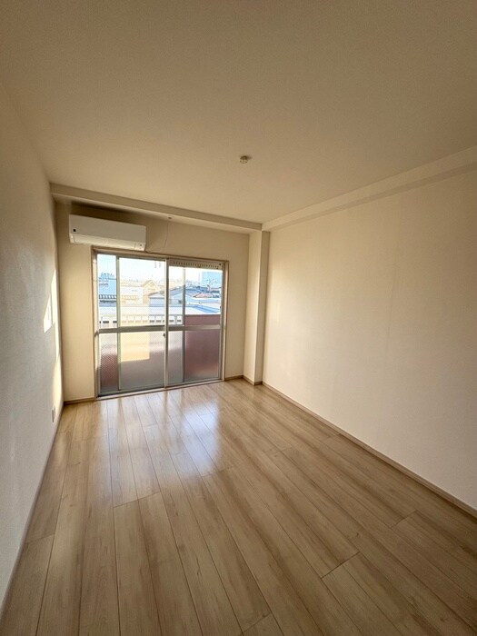 物件内観写真5　(居室)