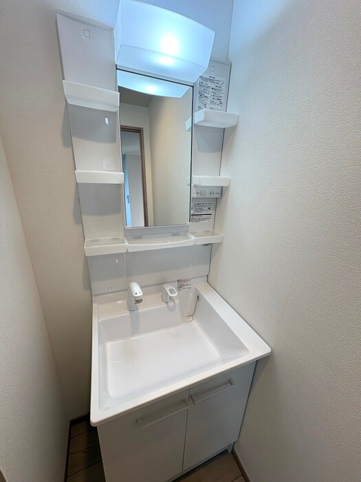 物件内観写真8　(洗面)