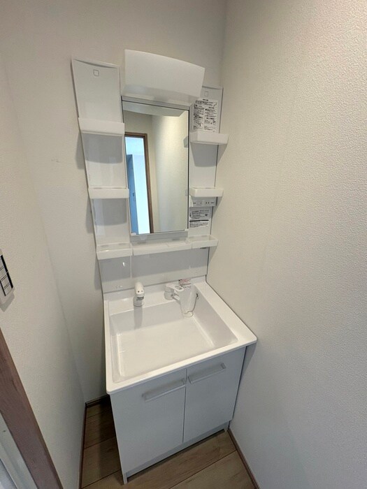 物件内観写真8　(洗面)