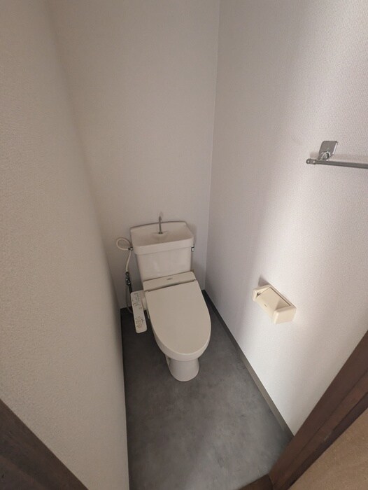 物件内観写真14　(トイレ)