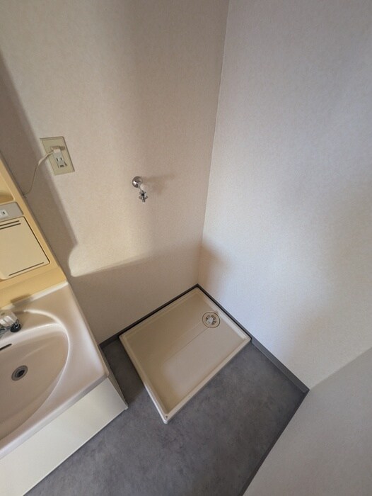 物件内観写真17　(洗濯機置場)