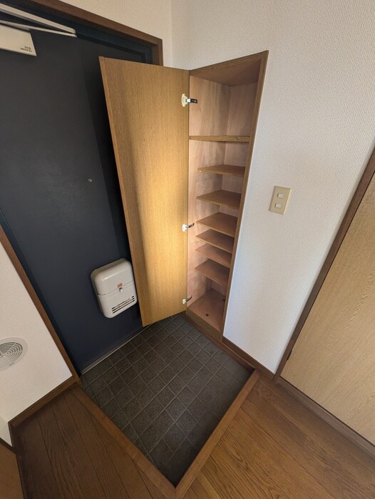 物件内観写真18　(靴箱)
