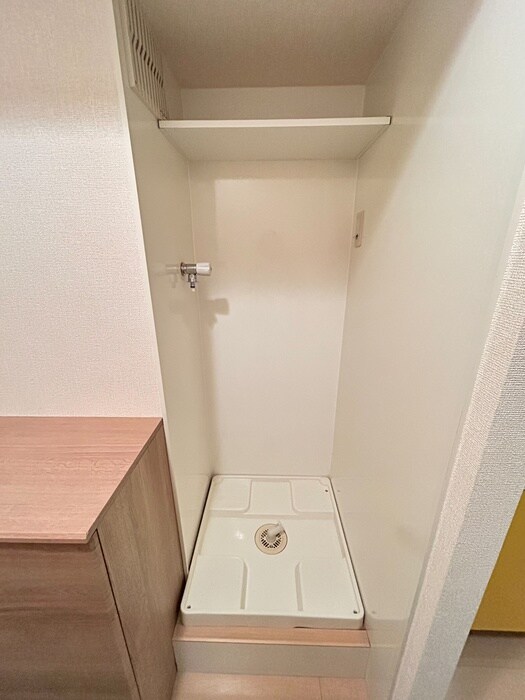 物件内観写真13　(洗濯機置場)