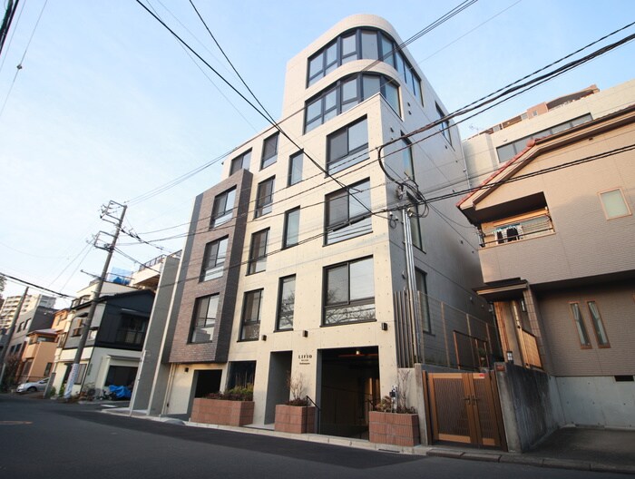 物件外観写真1　(外観写真)