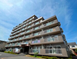 ペアコート伊勢原外観写真