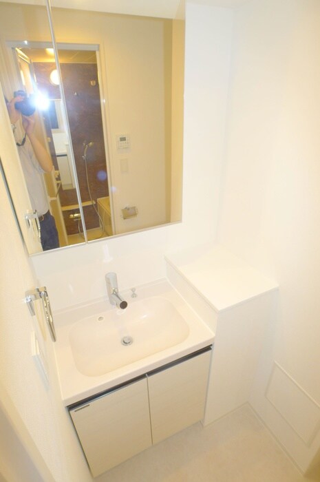 物件内観写真12　(洗面)