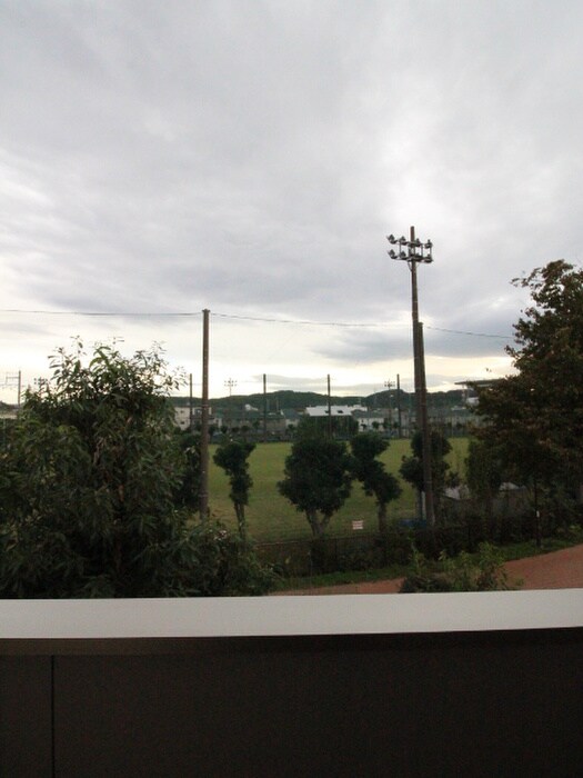 物件内観写真16　(室内からの展望)