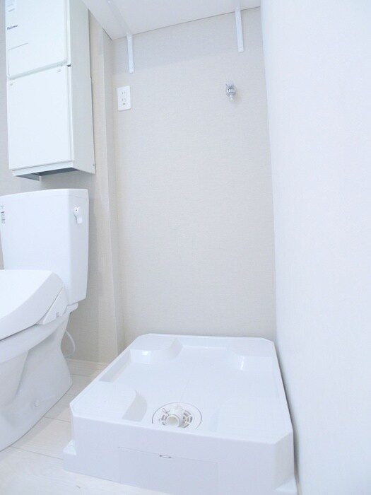 物件内観写真18　(洗濯機置場)