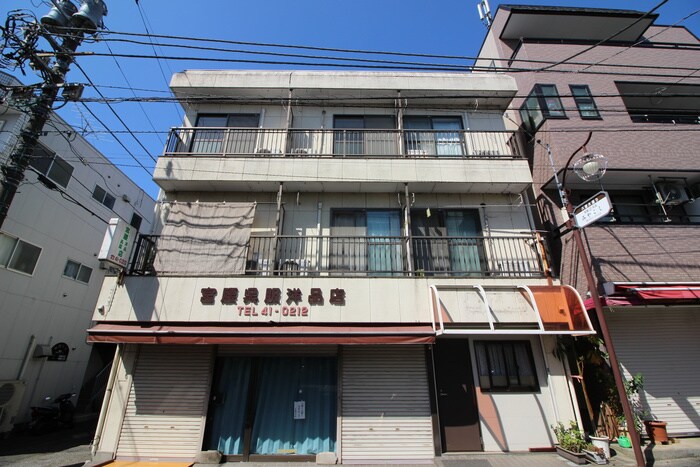 物件外観写真4　(建物設備)