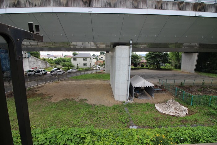 物件内観写真15　(室内からの展望)