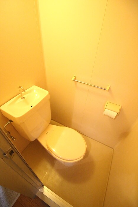 物件内観写真17　(トイレ)