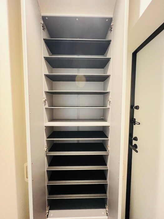 物件内観写真13　(靴箱)