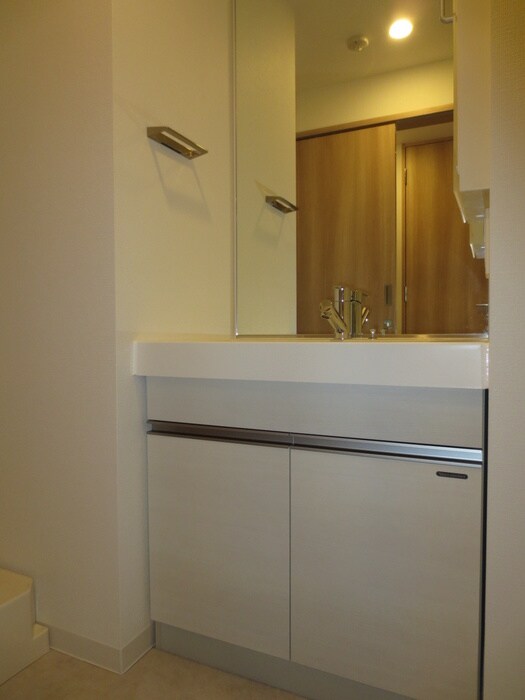 物件内観写真12　(洗面)