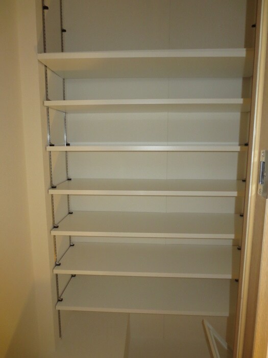 物件内観写真14　(靴箱)