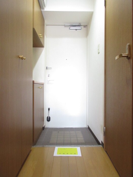 物件内観写真15　(玄関)