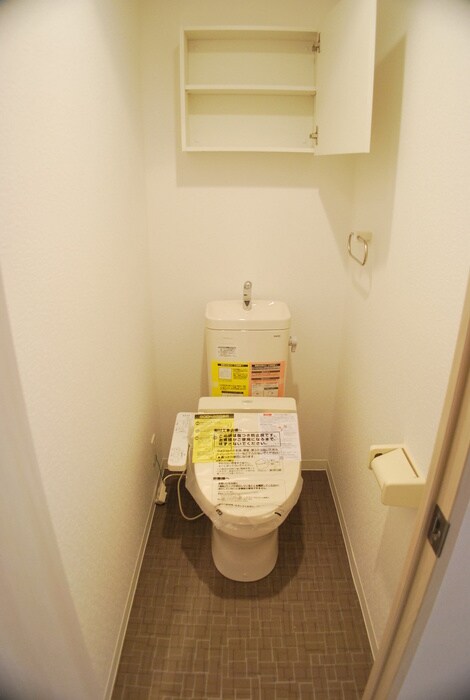 物件内観写真16　(トイレ)