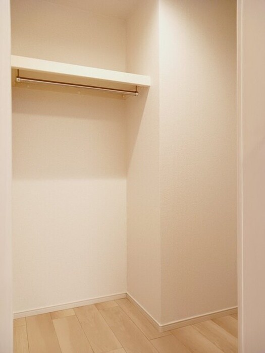 物件内観写真6　(収納)