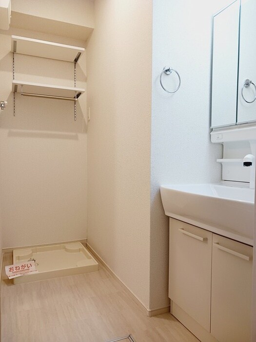 物件内観写真8　(洗面)