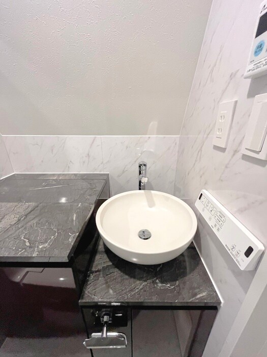 物件内観写真11　(洗面)