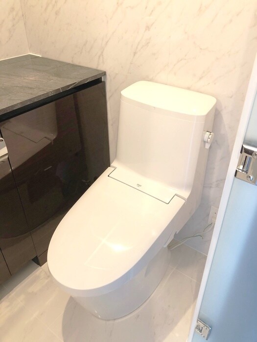 物件内観写真14　(トイレ)