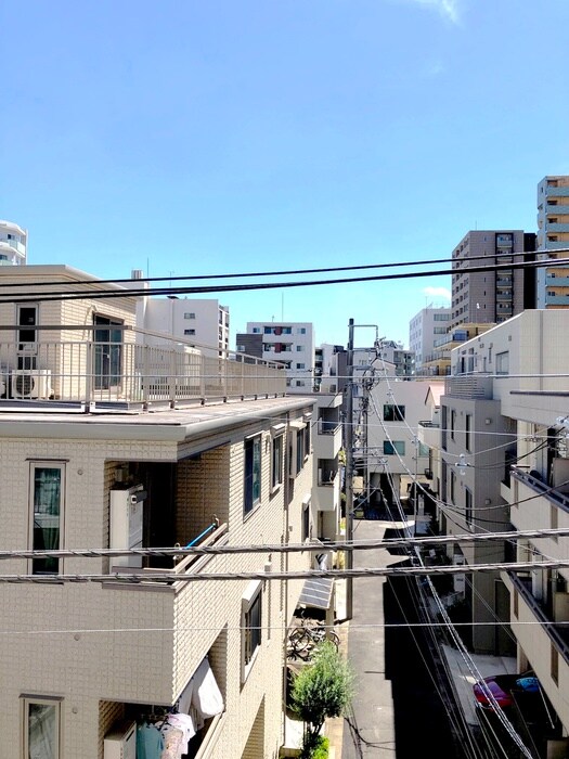 物件内観写真22　(室内からの展望)