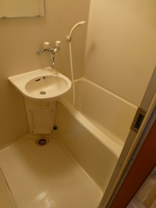 物件内観写真7　(バス／シャワールーム等)