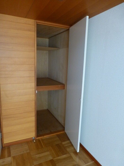 物件内観写真9　(収納)