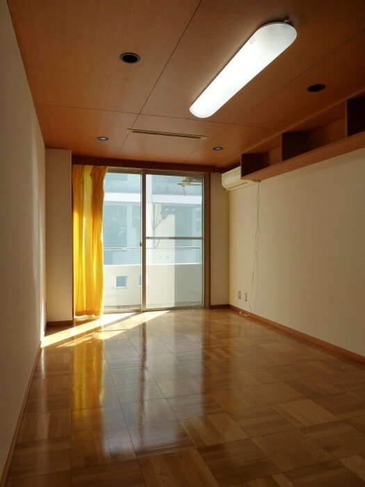 物件内観写真13　(居室)