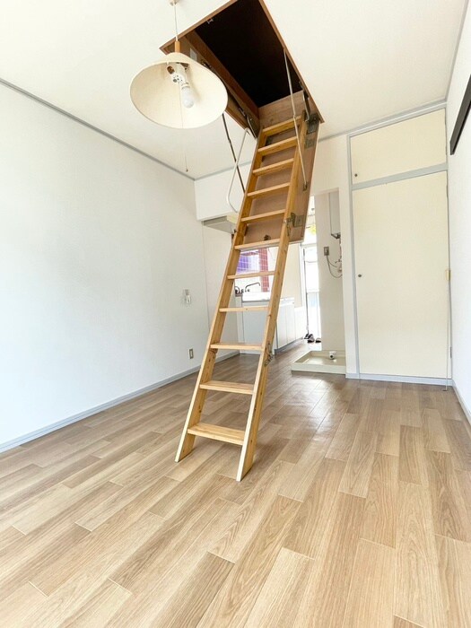 物件内観写真9　(居室)