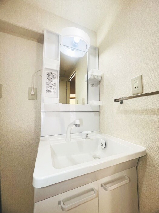 物件内観写真11　(洗面)