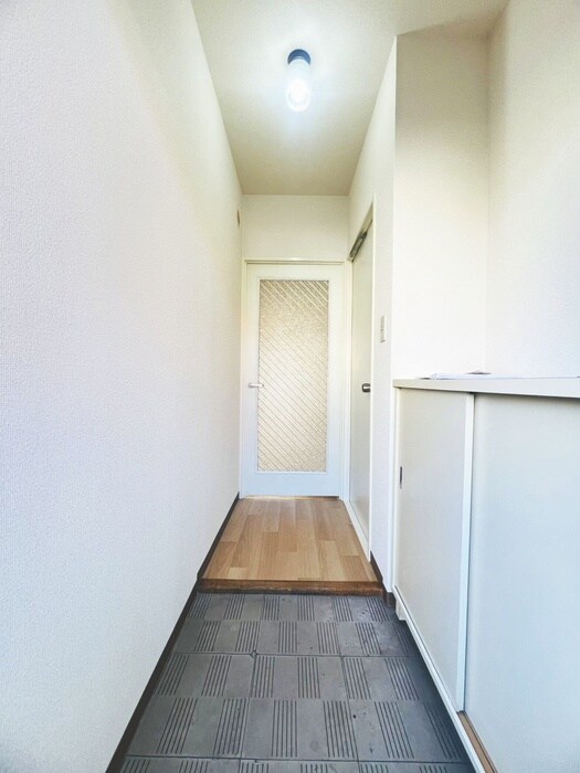 物件内観写真18　(廊下)