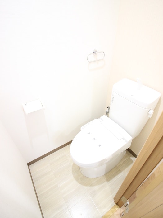 物件内観写真14　(トイレ)