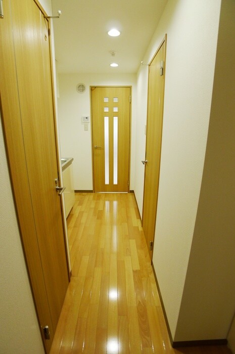 物件内観写真16　(廊下)