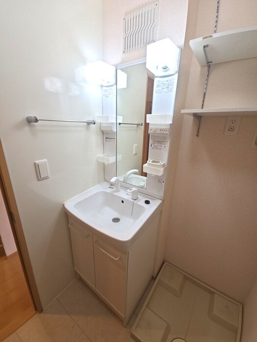 物件内観写真11　(洗面)