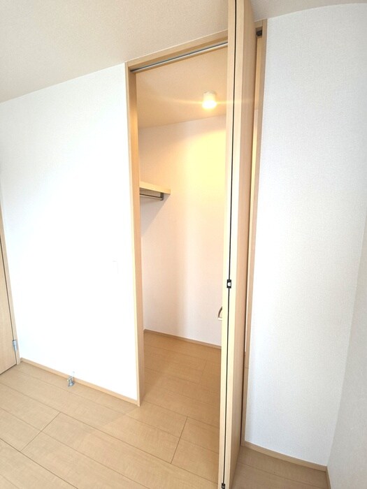物件内観写真16　(収納)
