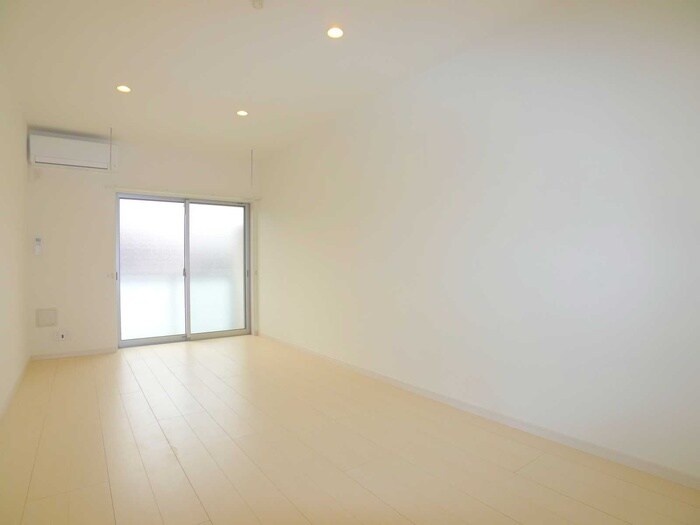 物件内観写真9　(ベランダ・バルコニー)