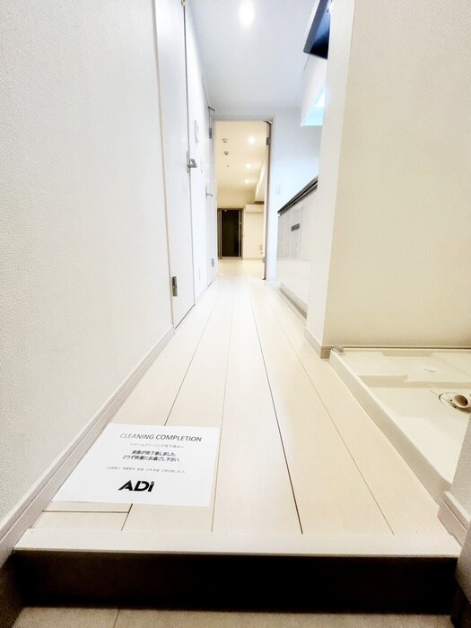 物件内観写真14　(廊下)