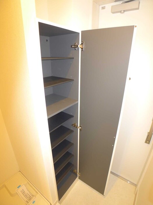 物件内観写真19　(靴箱)