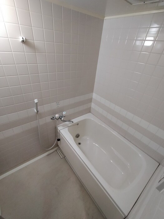 物件内観写真12　(バス／シャワールーム等)