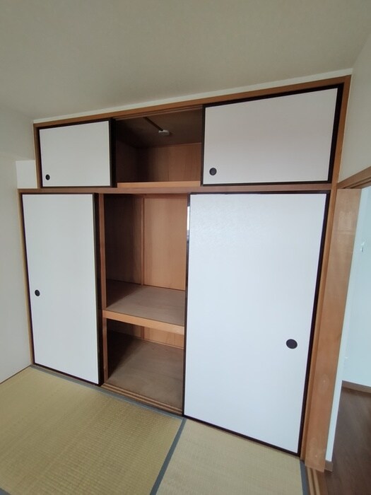 物件内観写真16　(収納)