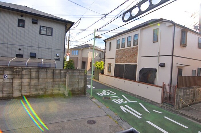 物件内観写真22　(室内からの展望)